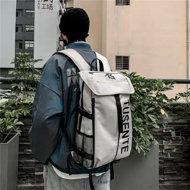 雅鹿 个性潮牌休闲运动篮球多功能旅行轻便 尼龙 双肩包 常规 男女同款情侣款 灰色/黑色/红色