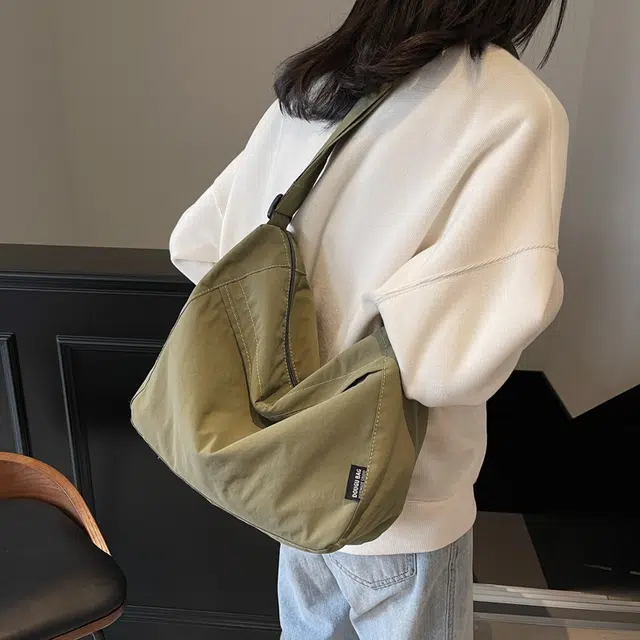 雅鹿 日系休闲小众设计通勤 尼龙 托特包单肩斜挎包 男女同款情侣款 多色