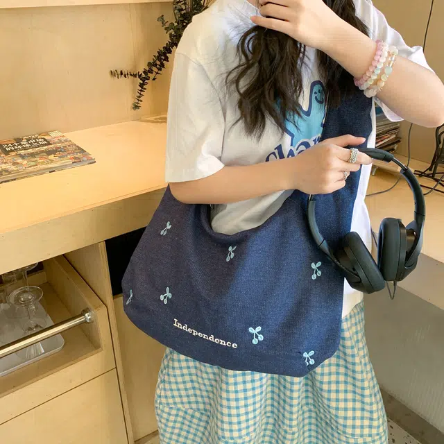 雅鹿 欧美休闲慵懒风百搭个性大容量通勤托特包 尼龙 腋下包单肩包 女款 深蓝色/绿色/黑色