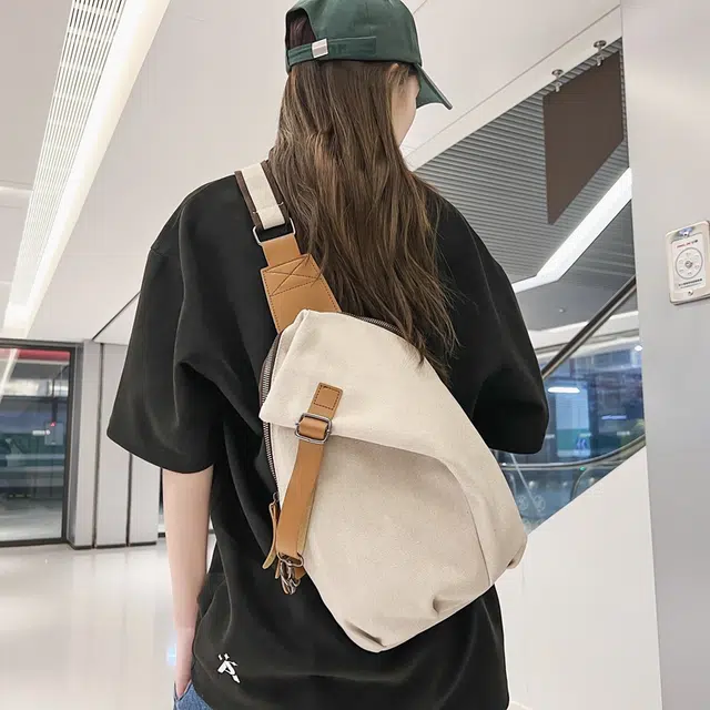 雅鹿 欧美复古潮流时尚简约百搭休闲 尼龙 胸包 常规 男女同款情侣款 多色