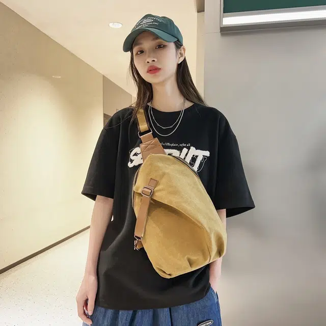 雅鹿 欧美复古潮流时尚简约百搭休闲 尼龙 胸包 常规 男女同款情侣款 多色