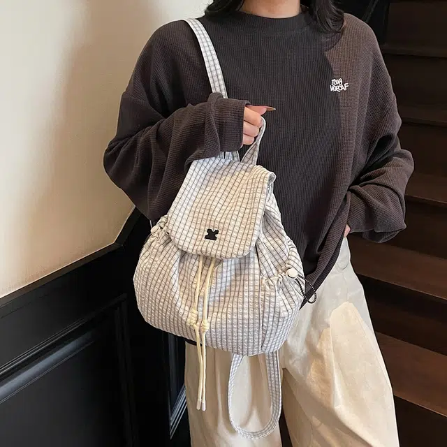 雅鹿 小众设计清新格子潮流学院风上课通勤 尼龙 双肩包 女款 多色
