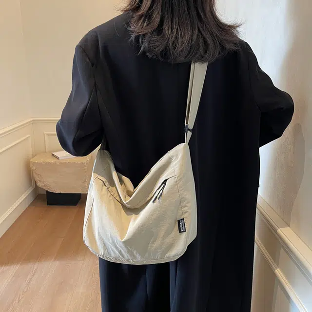 雅鹿 日系休闲小众设计通勤 尼龙 托特包单肩斜挎包 男女同款情侣款 多色