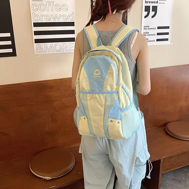 雅鹿 森系撞色小众设计刺绣学院风旅游轻便百搭 尼龙 背包双肩包 男女同款情侣款 多色