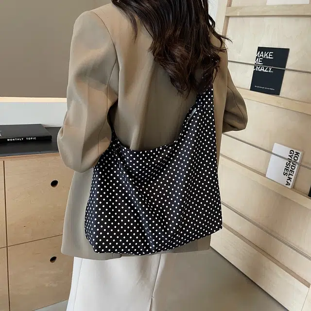 雅鹿 韩系百搭复古风 尼龙 单肩包 女款 多色