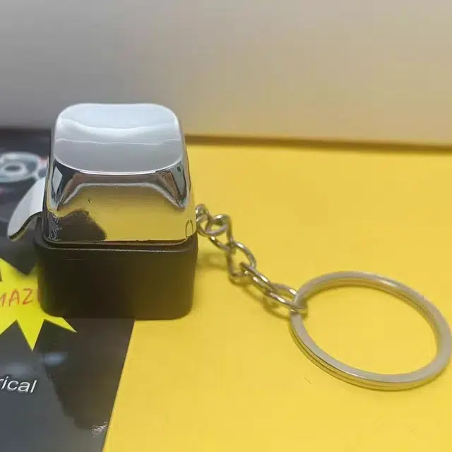 欧伊莲 触电键盘按键钥匙扣 发电按钮 创意整蛊玩具