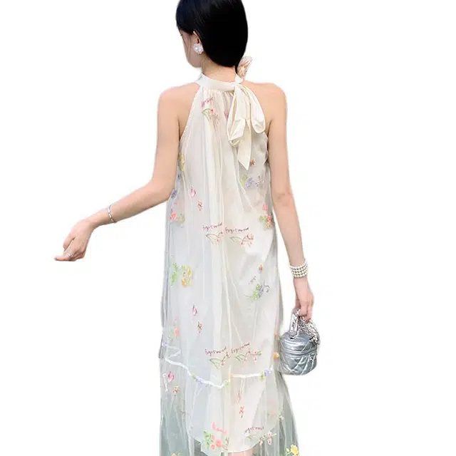 黛尔佳人 网纱刺绣碎花蝴蝶结挂脖夏季法式无袖连衣裙 女款