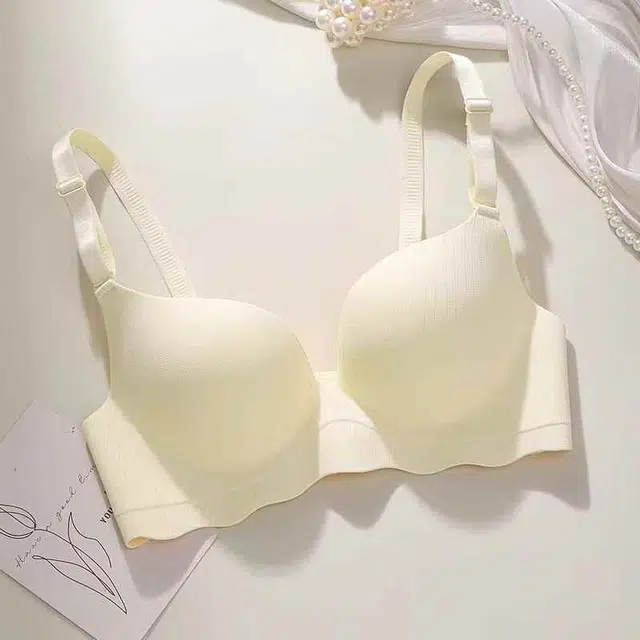 黛尔佳人 无痕小胸聚拢外扩型显大一片式防下垂上托无钢圈文胸 女款