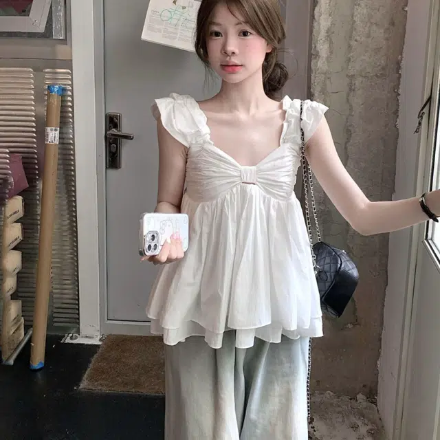 黛尔佳人 甜美清纯风蝴蝶结抹胸一字肩设计感褶皱背心 女款