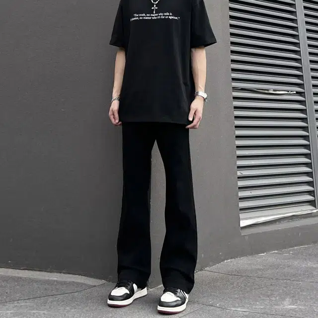 大白鲨 弯刀美式复古高街水洗做旧废土风高级感窄版设计中腰显高显瘦修身白色通勤垂感牛仔裤 男女同款