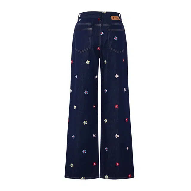 Lee Cooper