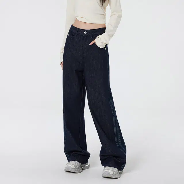 Lee Cooper
