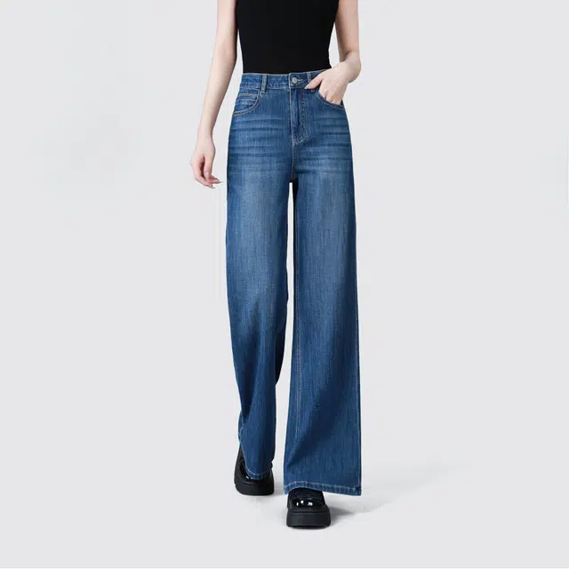 Lee Cooper
