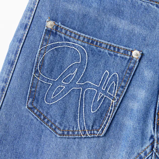 Lee Cooper