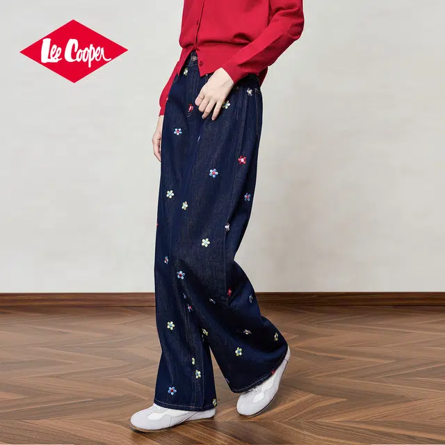 Lee Cooper