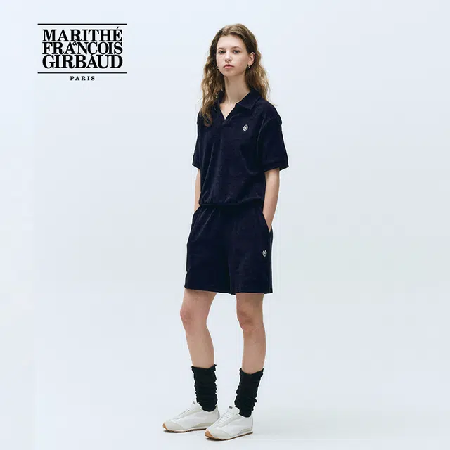 MARITHE FRANCOIS GIRBAUD logo SS25 T