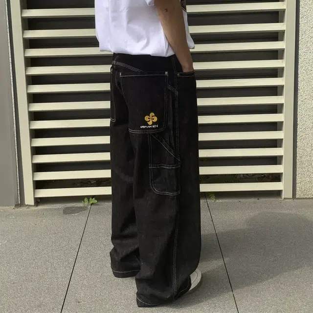 悍戈 美式复古刺绣解构多口袋宽松休闲裤牛仔裤 男女同款