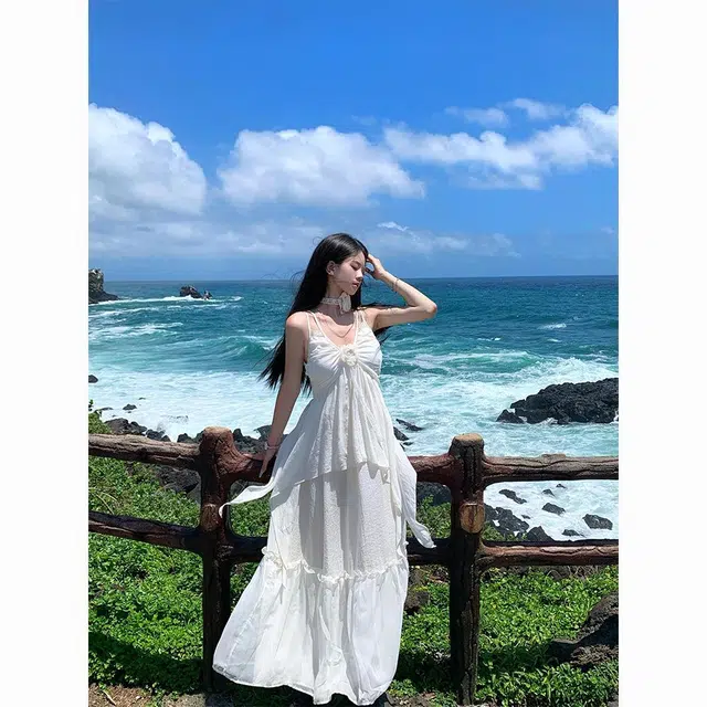 沐晓欣 简约舒适百搭气质休闲吊带连衣裙 女款