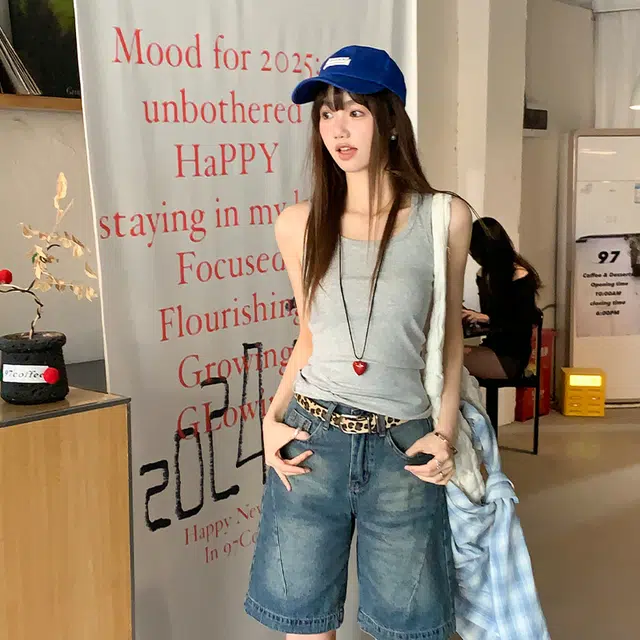 沐晓欣 甜辣时尚出游穿搭修身吊带内搭外穿收腰法式辣妹无袖打底衫背心 女款