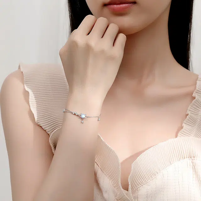 S925