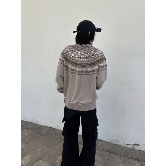 寻星记 亚麻棕费尔岛提花刺绣长袖老钱风穿搭早秋开衫外套兼具简约高级感适合户外通勤针织衫 男女同款