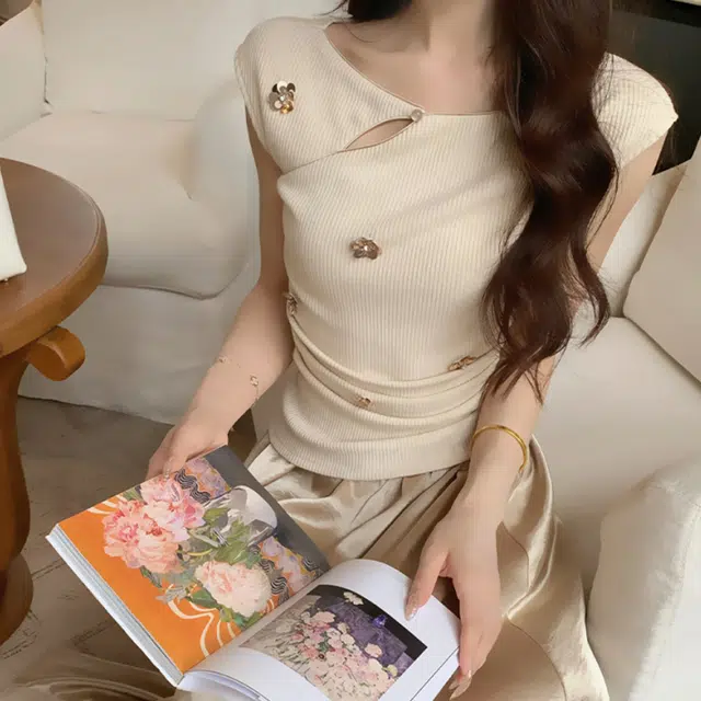 依钗 新中式与法式风格兼具的时尚裙装套装裙装套装 女款