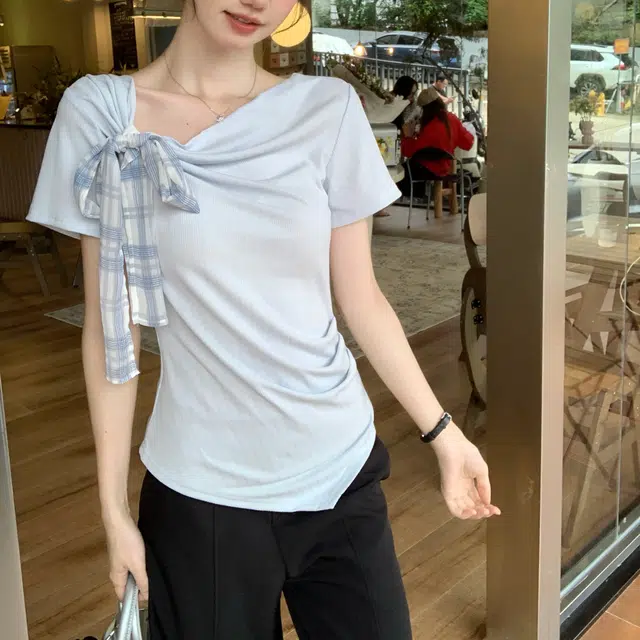 Kiki Clothing Boutique T