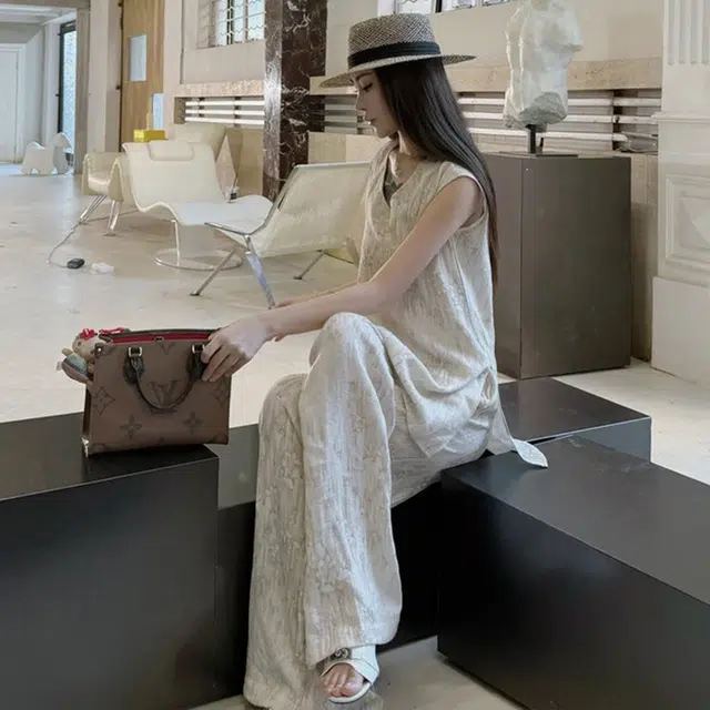 Kiki Clothing Boutique