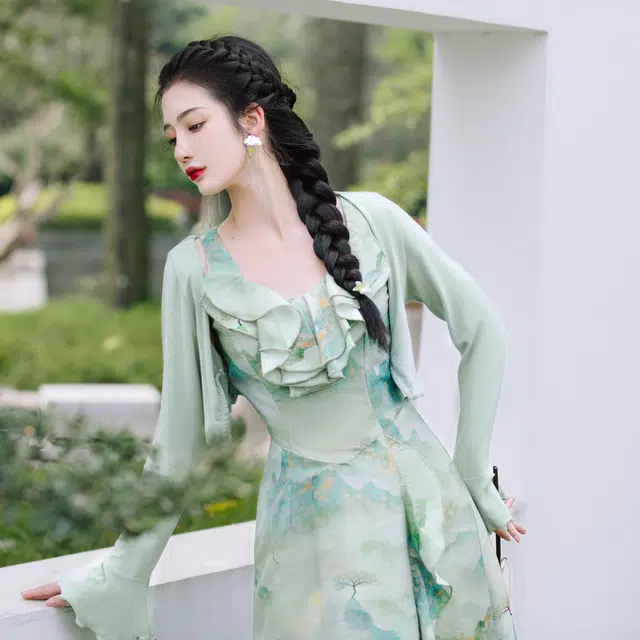 Kiki Clothing Boutique V