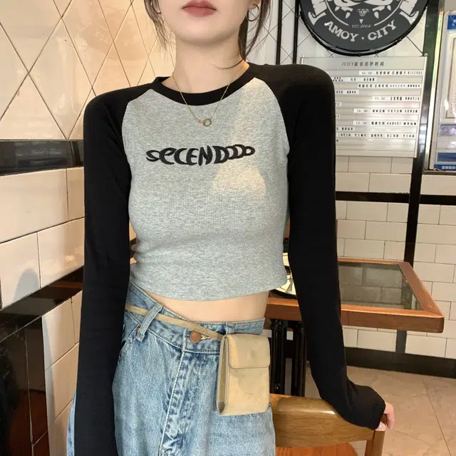 Kiki Clothing Boutique T