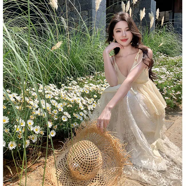 Kiki Clothing Boutique V