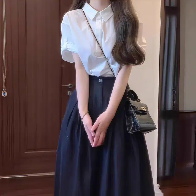 敲模女孩 极简风薄款休闲学院风短袖衬衫上衣搭高腰半身裙女裙装套装 女款