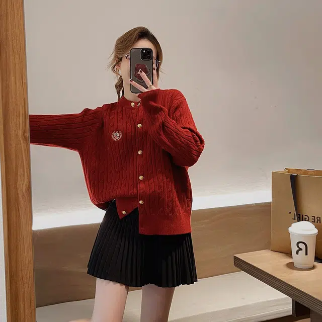 敲模女孩 美式学院风复古系粗麻花刺绣开衫外套针织衫 女款