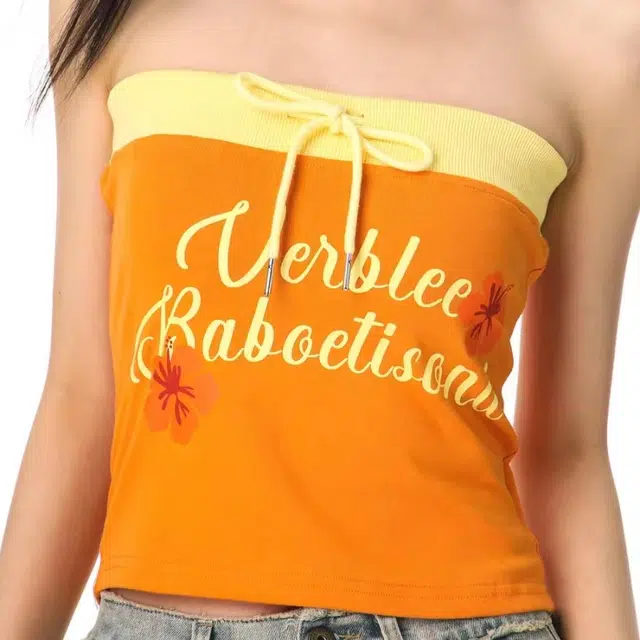 敲模女孩 美式复古辣妹多巴胺穿搭字母印花设计感一字肩抹胸上衣背心 女款