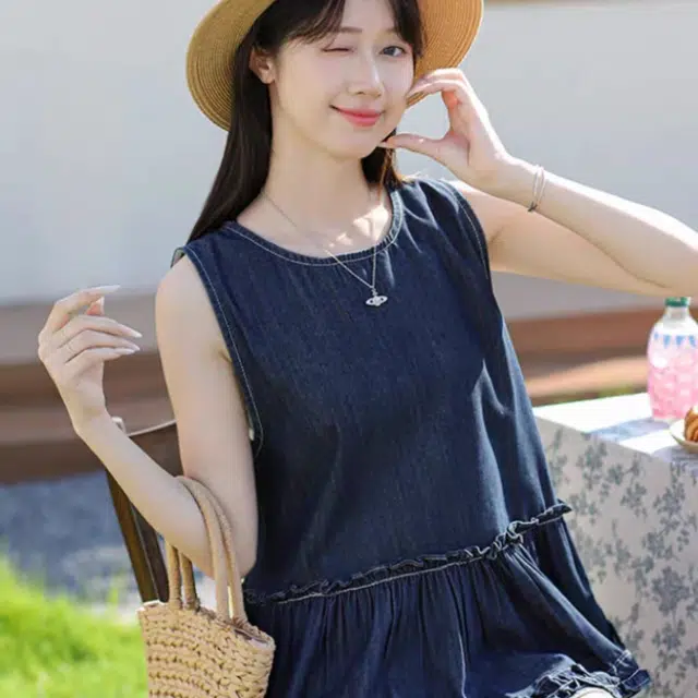 敲模女孩 学院风甜美木耳花边裙摆收腰宽松牛仔背心 女款