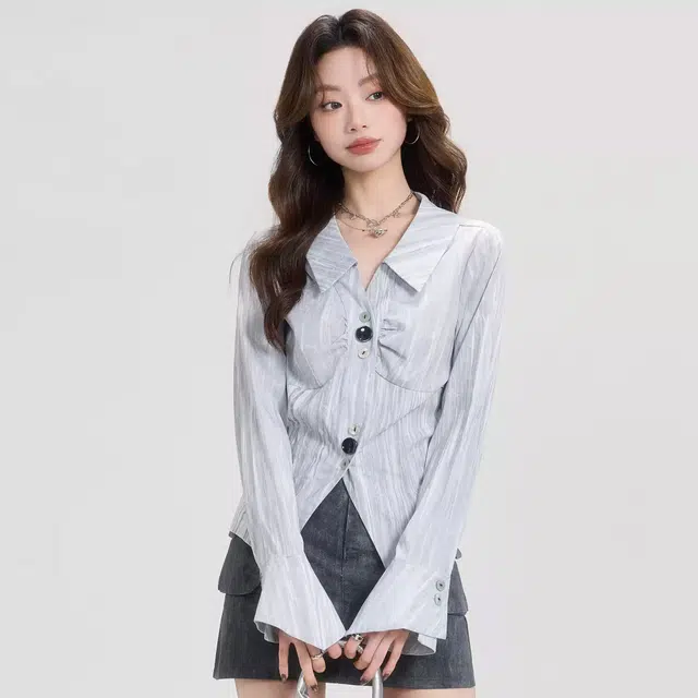 敲模女孩 法式慵懒风喇叭袖设计感捏褶收腰翻领长袖衬衫 女款 蓝色