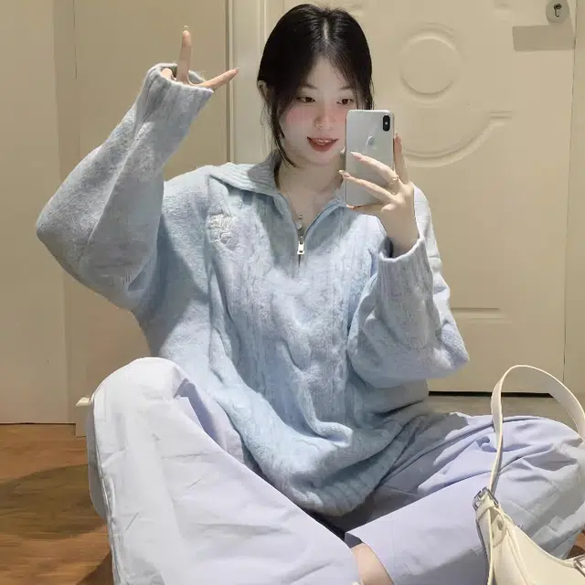 敲模女孩 慵懒学院风设计感翻领软糯宽松针织衫 女款