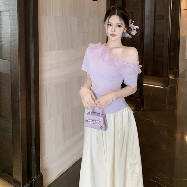 敲模女孩 法式设计感蕾丝拼接短袖收腰修身针织衫 女款