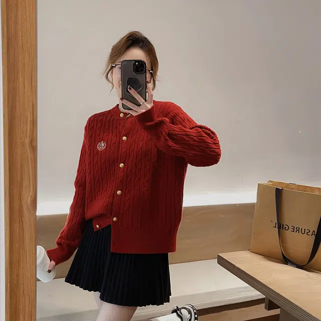 敲模女孩 美式学院风复古系粗麻花刺绣开衫外套针织衫 女款