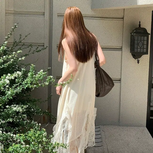 敲模女孩 法式慵懒风重工蕾丝拼接不规则下摆设计感长裙内搭薄款长裙裙装套装 女款