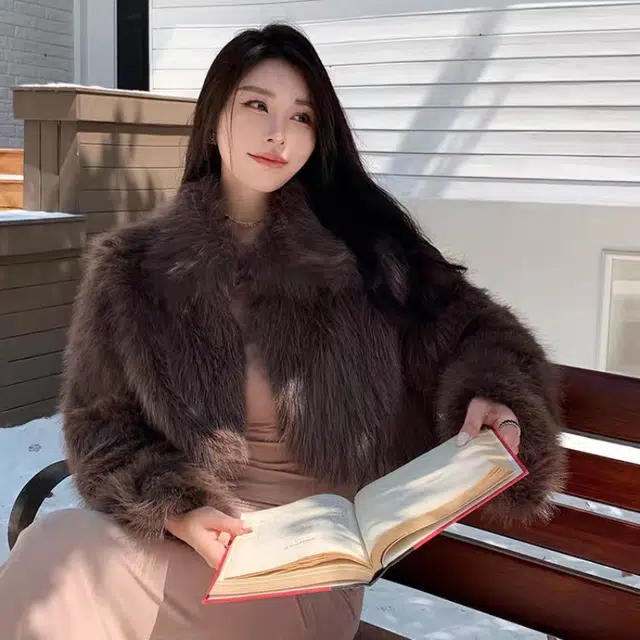 敲模女孩 纯欲小香风翻领短款洋气轻奢设计感开衫外套皮草 女款