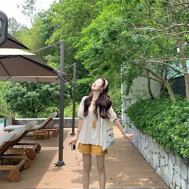 敲模女孩 法式简约清新短袖上衣气质时尚阔腿短裤休闲套装 女款