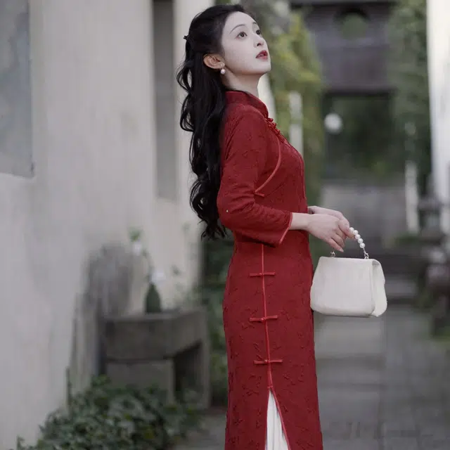 敲模女孩 新中式国风复古馆暗花纹年会结婚旗袍气质修身长袖连衣裙搭披肩叠穿内搭半身裙裙装套装 女款