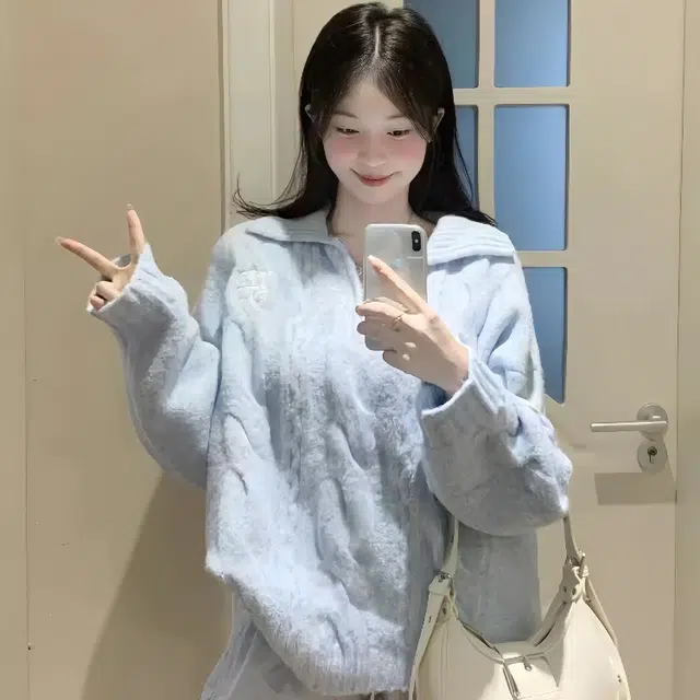 敲模女孩 慵懒学院风设计感翻领软糯宽松针织衫 女款