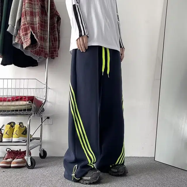 拓菲 美式高街时尚复古设计感三条杠卫裤街头风运动宽松百搭休闲裤潮流长裤 男女同款