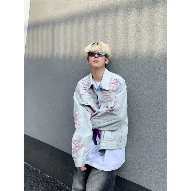 拓菲 美式复古潮牌洗水直喷马骝白色牛仔衣宽松外套夹克 男女同款