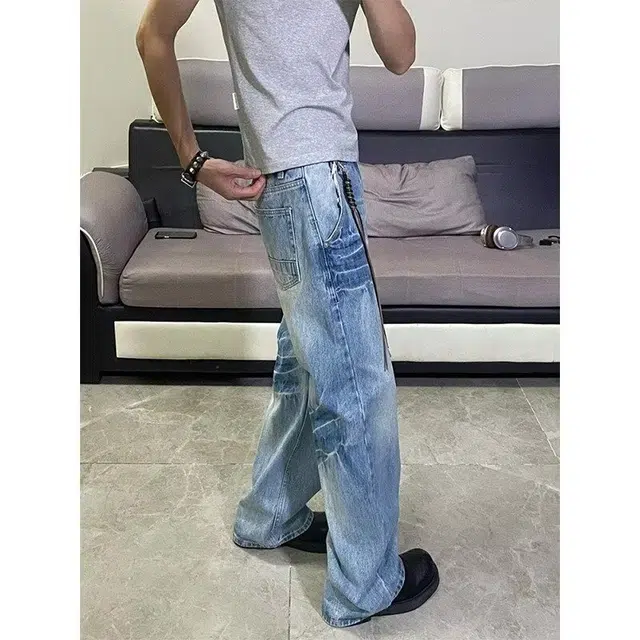 拓菲 美式复古痞帅闪电裂纹高街水洗微喇磨破洞牛仔裤 男女同款