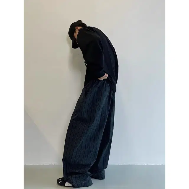 拓菲 复古竖条纹棉弯刀阔腿裤束脚拖地休闲裤 男女同款