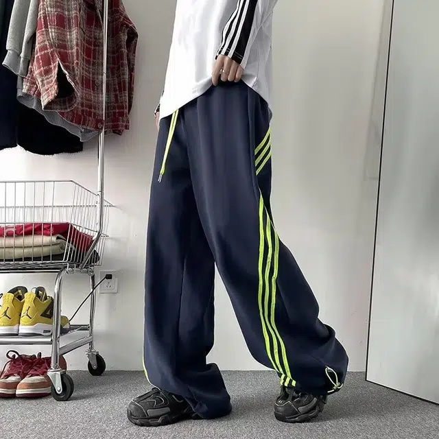 拓菲 美式高街时尚复古设计感三条杠卫裤街头风运动宽松百搭休闲裤潮流长裤 男女同款