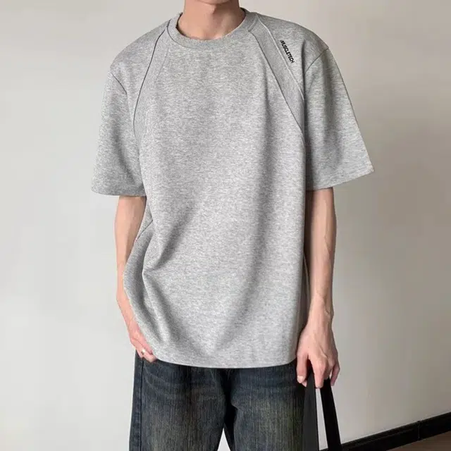 MUSCLETECH boxylogoT